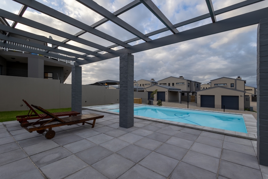 3 Bedroom Property for Sale in Plettenberg Bay Central Western Cape